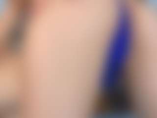 Live cam show with KarieNickeson - Twerk on Dolls Live