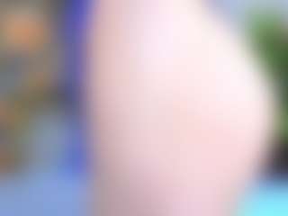 Live cam show with KarieNickeson - Fingers on Gym Cam Girls