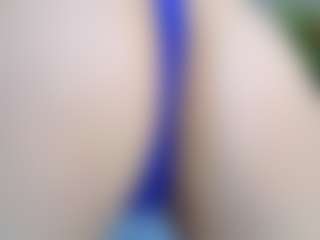 Live cam show with KarieNickeson - Cute on Chatstar