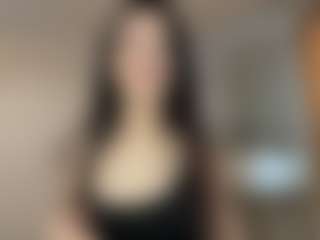 Live cam show with Amelia - Cute on Mixed Magazine Live