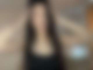 Live cam show with Amelia - Small Tits on camtv