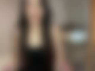 Live cam show with Amelia - Oil on SpunkLive