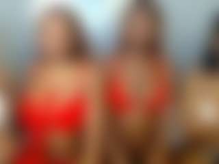 Live cam show with Royal309 - Bedroom on liverealitysex.com