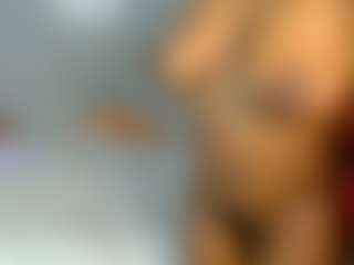 Live cam show with Royal309 - Spank on TottyGirls