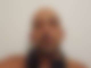 Spanishpig's Live Sex Cam Show