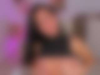 Live cam show with Sussan Eliot - Brown Hair on Uber Horny