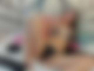 Aileenrosehh's Live Sex Cam Show