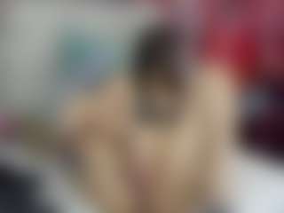 Live cam show with Aileenrosehh - Smoking on Camsoda