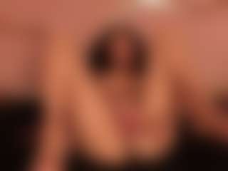 Live cam show with AntonelaBlaze - Panties on Camsoda