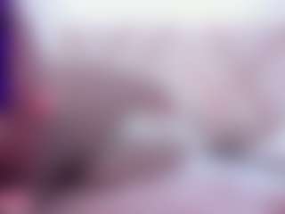 Live cam show with Brithanyvelvet - Ebony College on CamClone