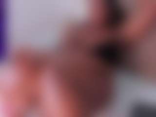 Show en direct avec Brithanyvelvet - Ass Clapping sur Camsoda