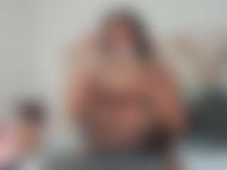 Live cam show with Brithanyvelvet - Interactivetoy on Dare Cams