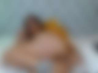 CharlotteWhitmore's Live Sex Cam Show
