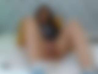 CharlotteWhitmore's Live Sex Cam Show