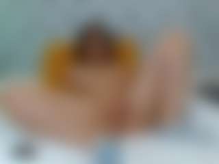 CharlotteWhitmore's Live Sex Cam Show
