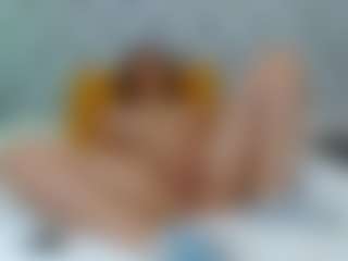 CharlotteWhitmore's Live Sex Cam Show