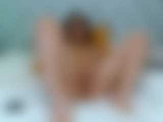 CharlotteWhitmore's Live Sex Cam Show