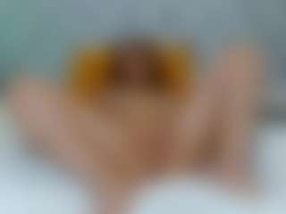 CharlotteWhitmore's Live Sex Cam Show