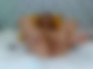 CharlotteWhitmore's Live Sex Cam Show