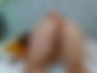 CharlotteWhitmore's Live Sex Cam Show