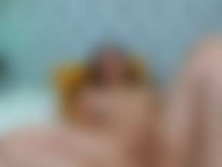 CharlotteWhitmore's Live Sex Cam Show