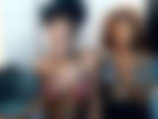 Live cam show with Kiara and Mia - Skinny on Camsoda