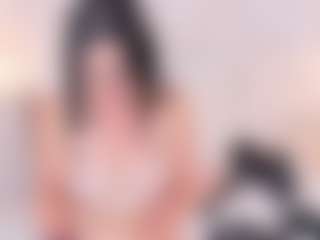Live cam show with DannaPerea - Strip Mature on Instabang