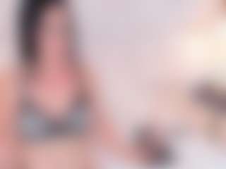 Live cam show with DannaPerea - Public MILF on milfzrlive.com
