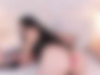 Live cam show with DannaPerea - Average on SxyPornLive