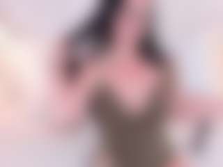 Live cam show with DannaPerea - Public Mature on hotwifechat.live