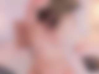 Live cam show with DannaPerea - Middle Aged on Camsoda