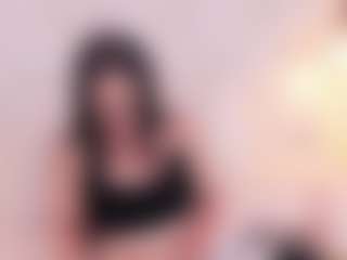 Live cam show with DannaPerea - Petite MILF on Camsoda Late Night