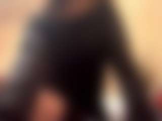 Live cam show with ElmaGrahn - College on Camsoda