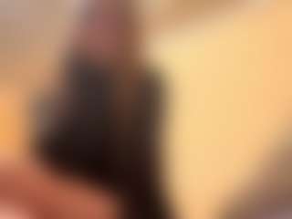 Live cam show with ElmaGrahn - Small Tits on Camsoda