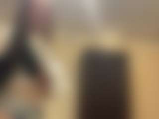 Live cam show with ElmaGrahn - Submissive on Strip Flash - Live Sex Shows