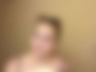 Live cam show with ElmaGrahn - College Mature on Camming Site