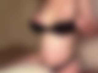 Live cam show with ErnestineLeitzel - Green Eyes on TastyBlacksLive