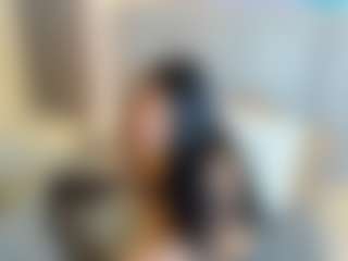 Live cam show with LunaAura - Thin on Milfs Live