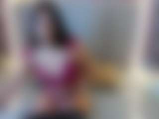 Live cam show with LunaAura - Thin on LiveSexCams6