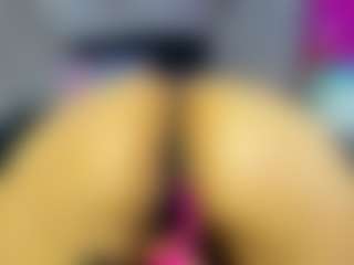 maybigbooty's Live Sex Cam Show