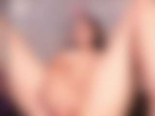 Live cam show with PaigeThorne - Public on Camming Site