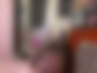 SaraLaw22's Live Sex Cam Show