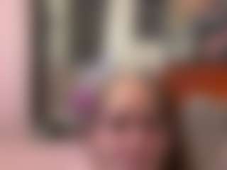 SaraLaw22's Live Sex Cam Show