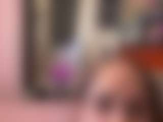 SaraLaw22's Live Sex Cam Show