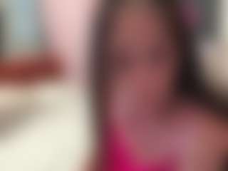 SaraLaw22 MILF webcam performer live streaming