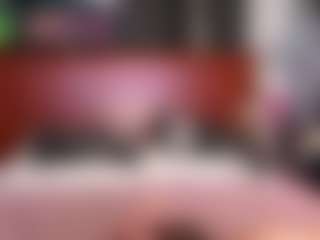 Live cam show with SaraLaw22 - Genital Piercings on Milf Play