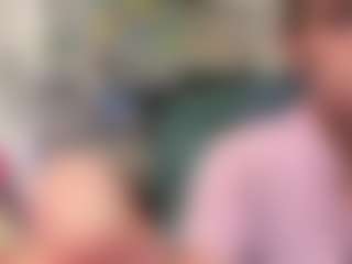SaraLaw22 MILF webcam performer live streaming