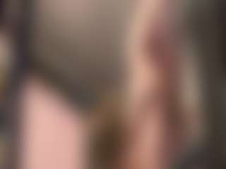 SaraLaw22's Live Sex Cam Show