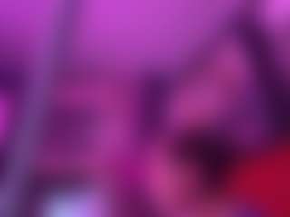 Live cam show with SaraLaw22 - Mobile on Camsoda