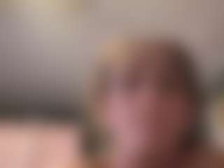 SaraLaw22's Live Sex Cam Show